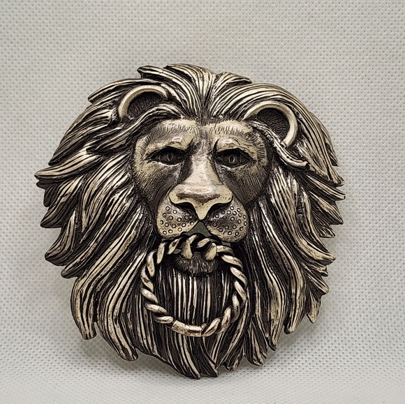 Jewelry - Douglas Paquette Runway 1980-90s Lion Head Buckle